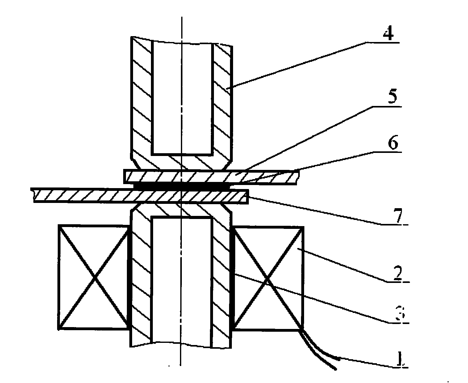 Method and device for performing electric magnetization resistance welding-braze welding compounding on dissimilar materials