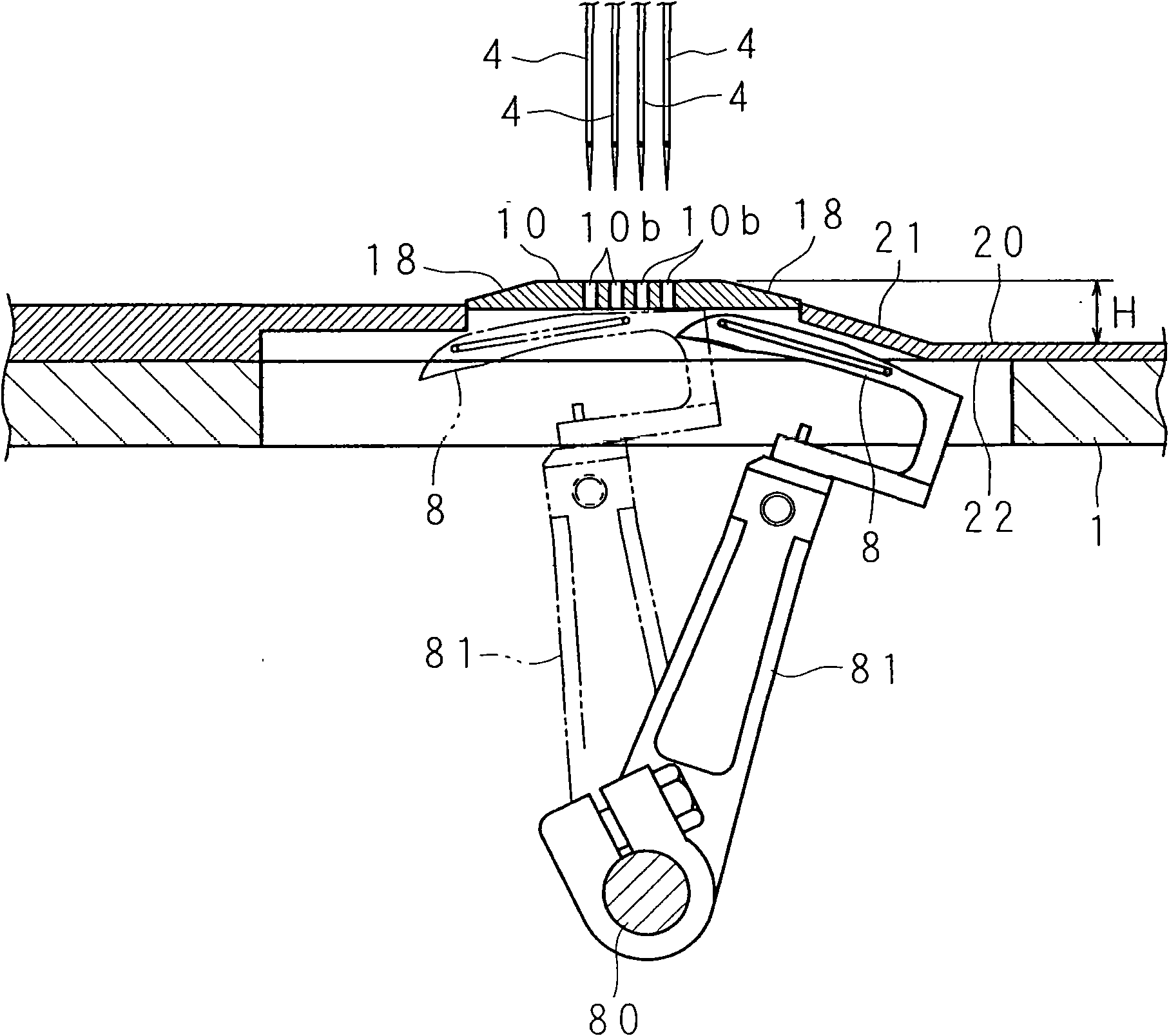 Double-chain stitch sewing machine having box-shaped bed