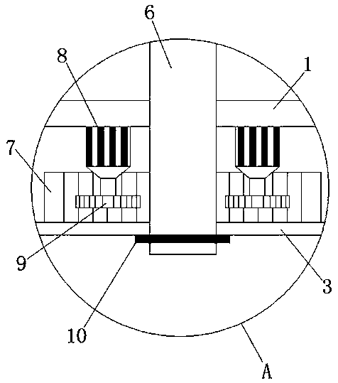 Wastewater treatment device with good metal recovery effect