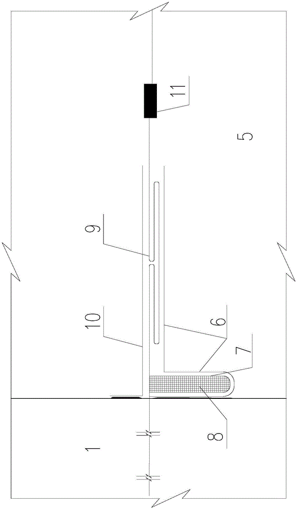 Composite geomembrane anti-seepage structure capable of automatically adapting to weir body deformation and construction method