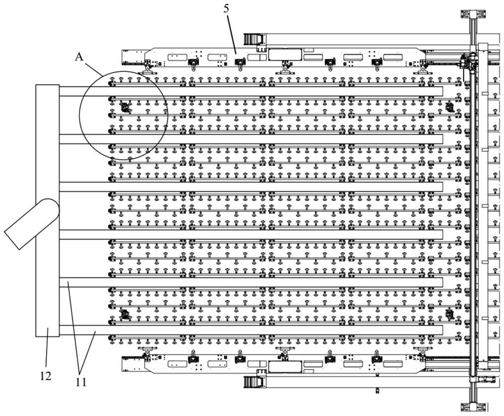 A panel support transmission mechanism