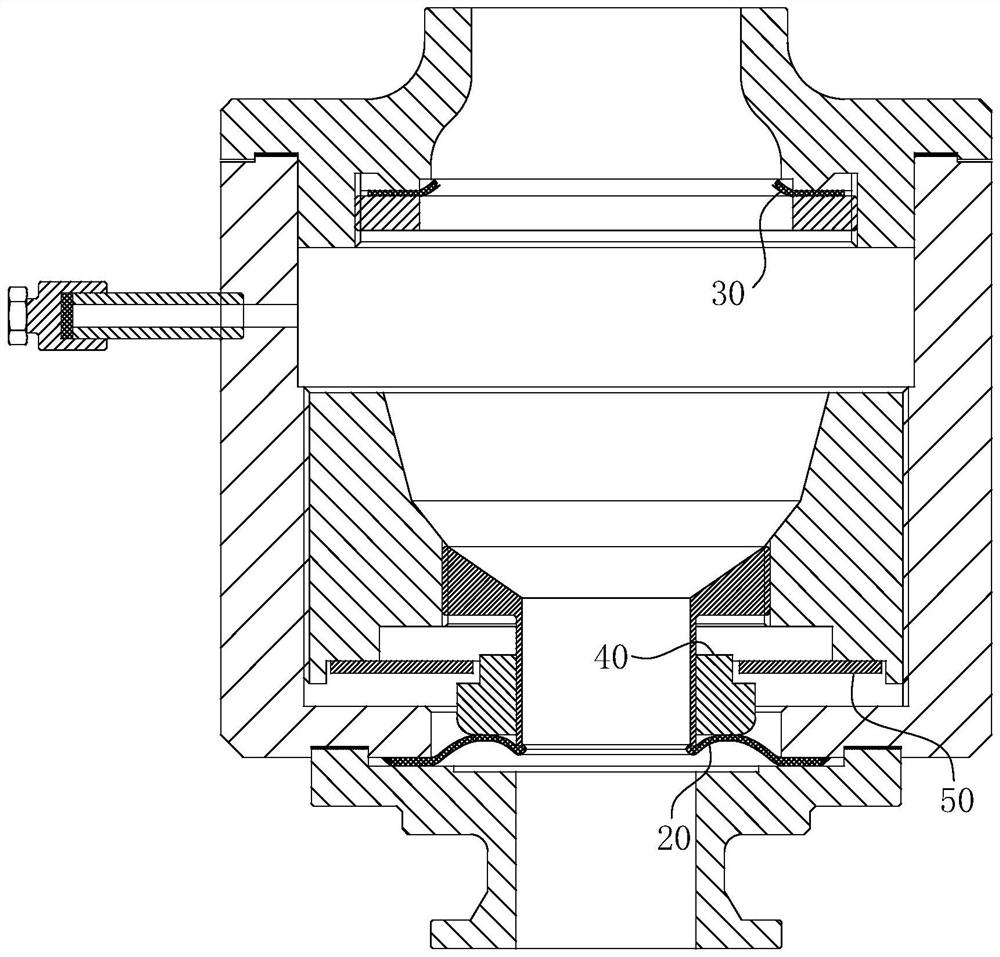 Pipe explosion simulation device based on fluid blocking test and test method thereof