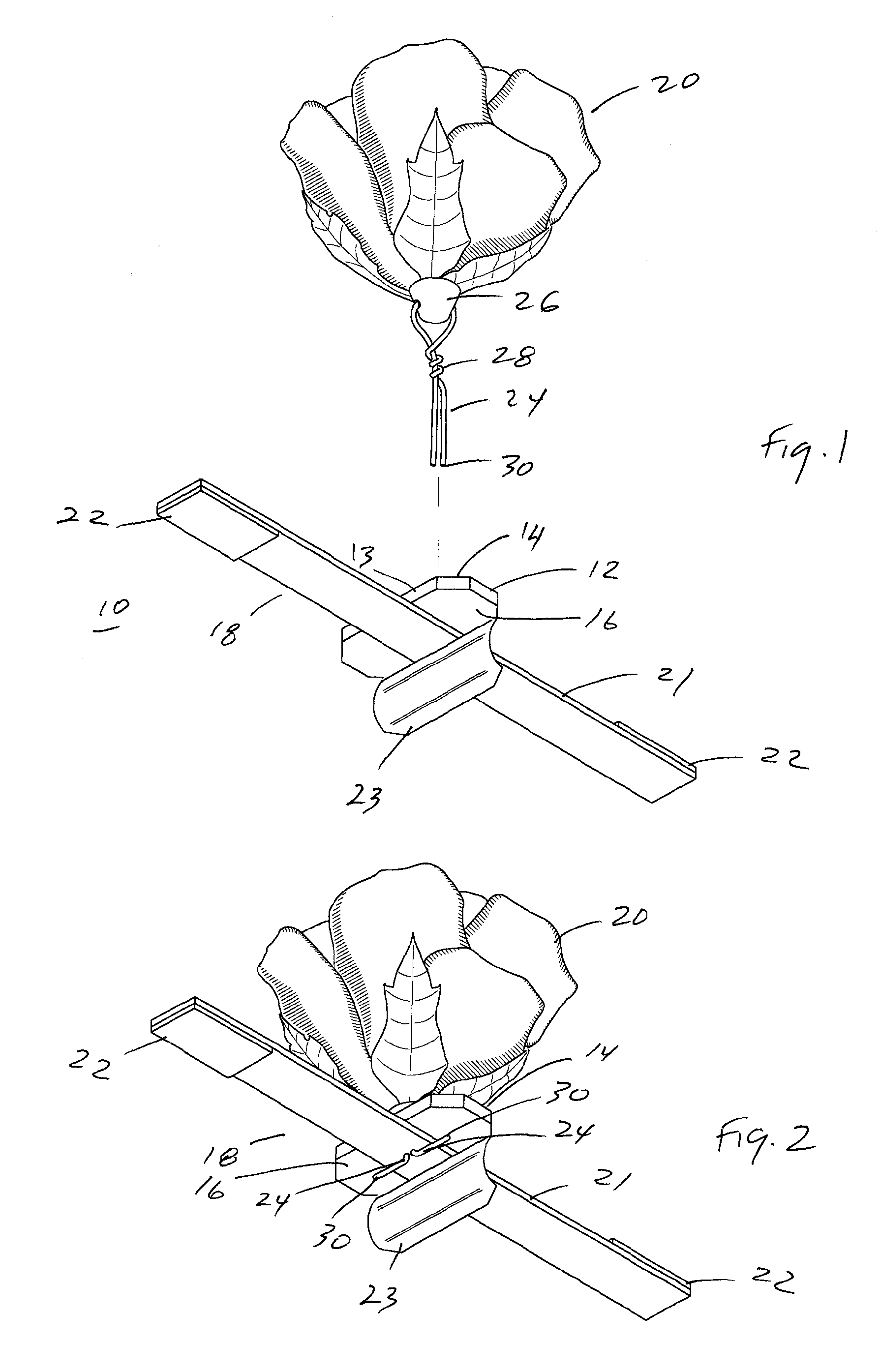 Wearable floral display device and method