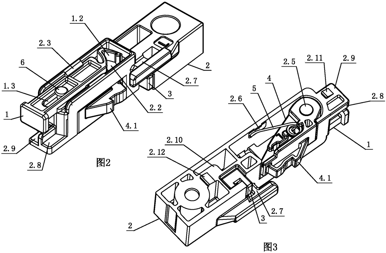 Connecting device between drawer and slide rail