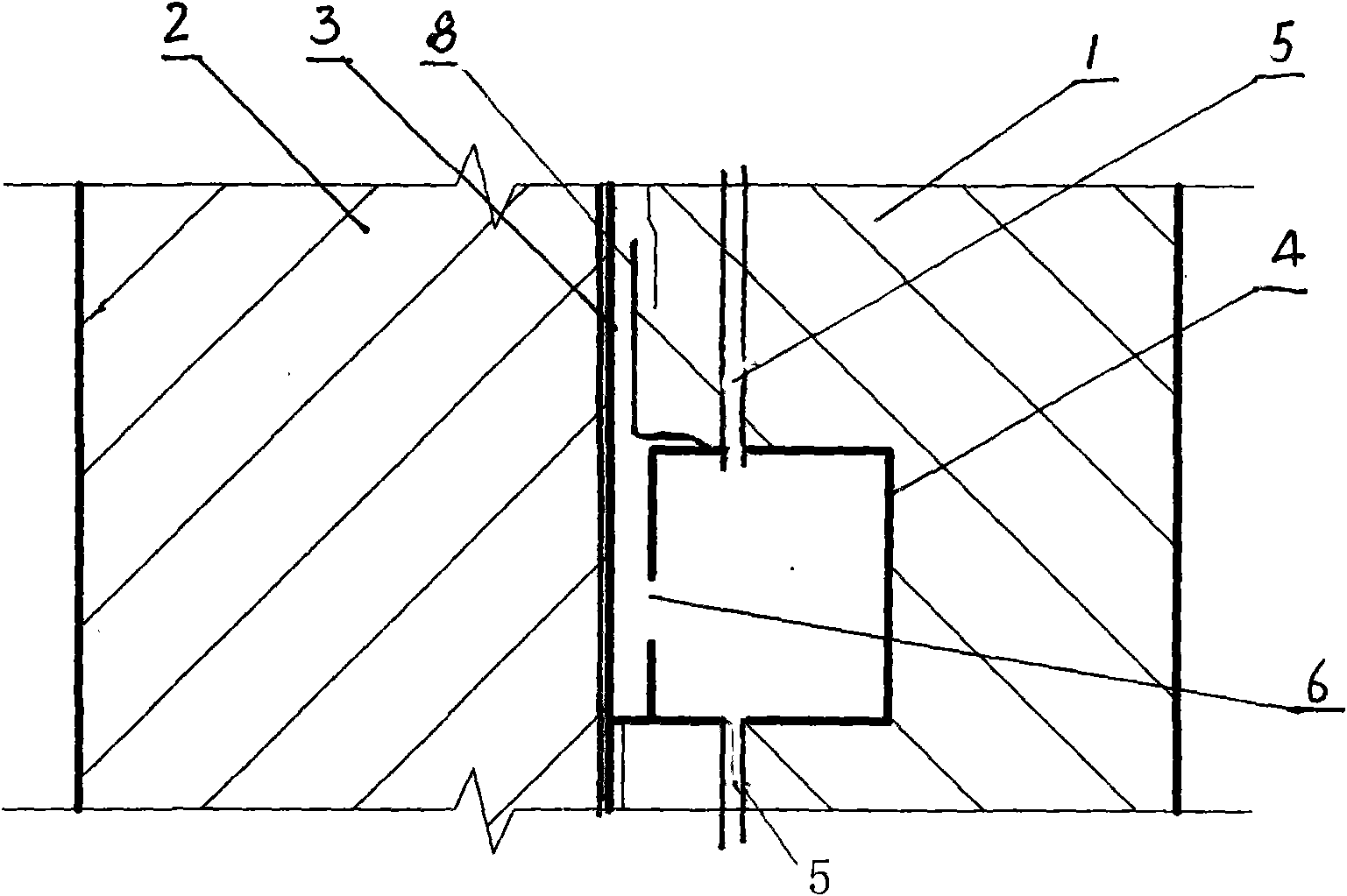 Water-conducting and pressure-releasing type composite well wall of vertical shaft and construction method thereof