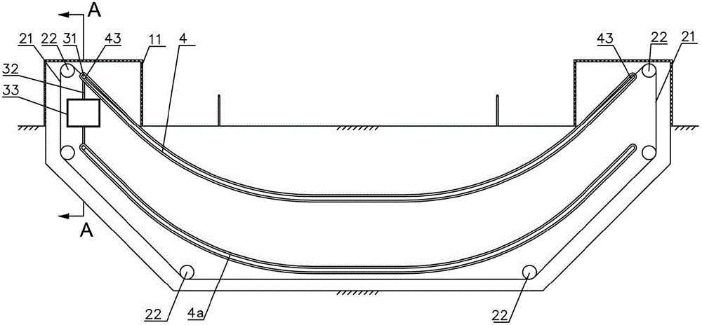 Pedestrian crossing energy-saving elevator with U-shaped tracks