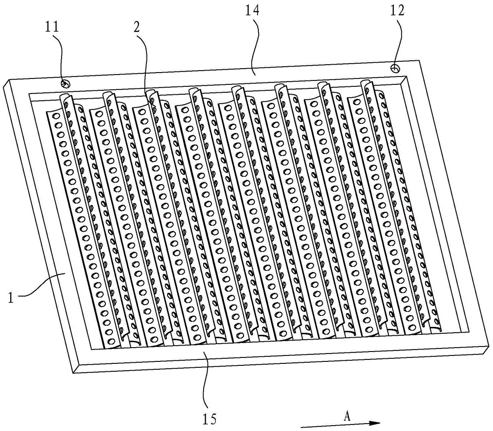 An oil filter device and a range hood using the device