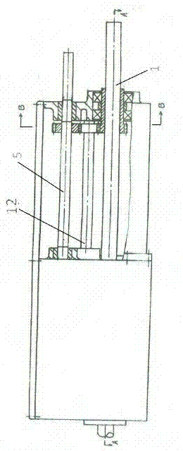 Precise axial displacement transmission device