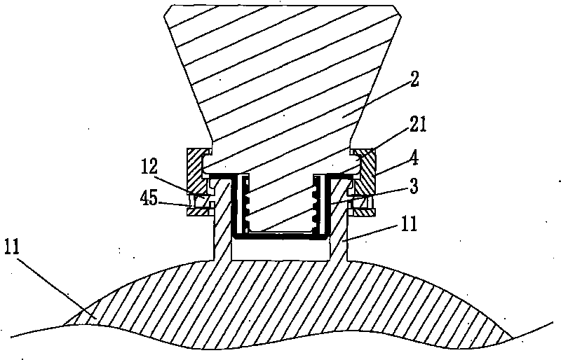 Anti-counterfeiting structure for bottle