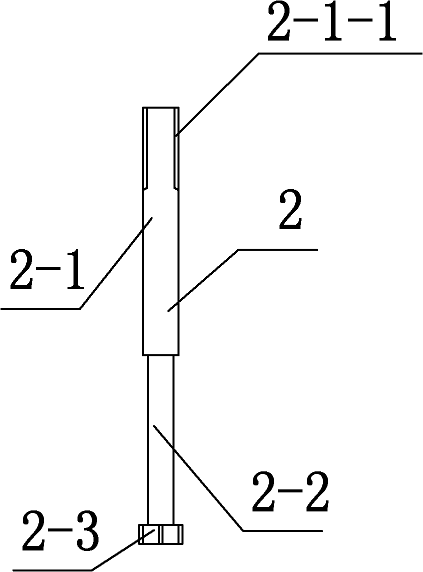 Threaded hole machining tool and method for machining threaded hole