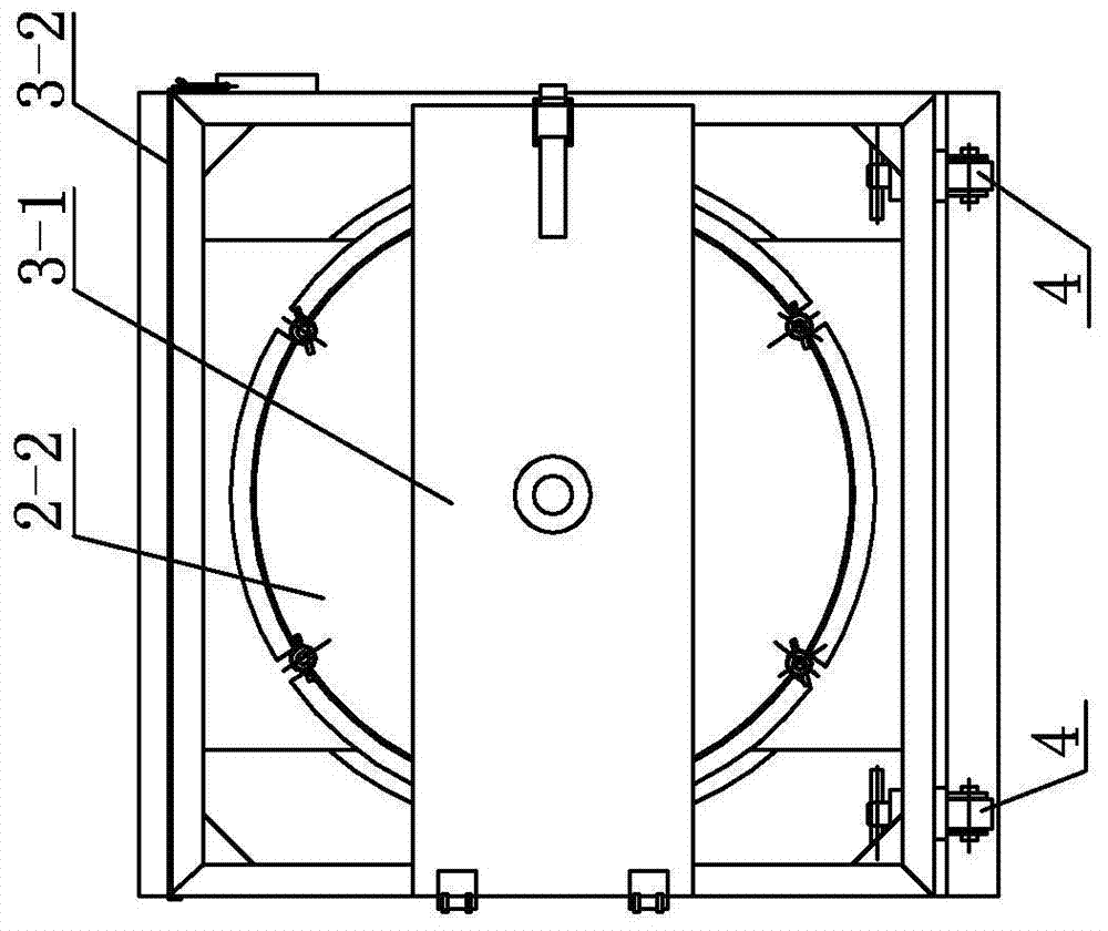 A track-type sealed packing box