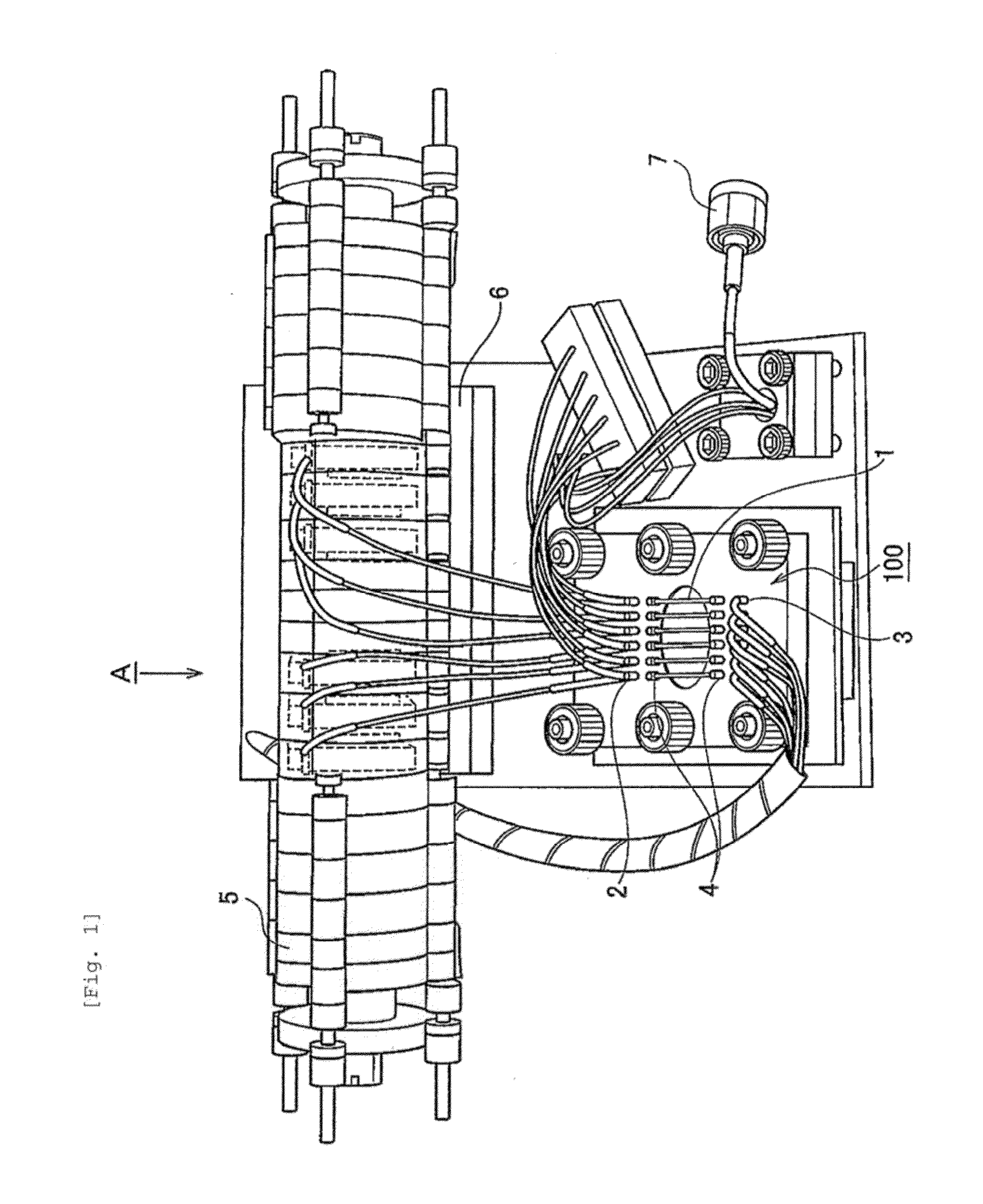 Method for culturing pluripotency-maintained singly dispersed cells by means of laminar flow