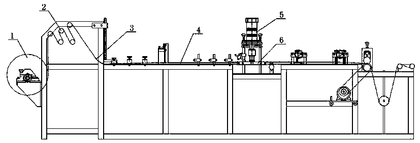 Middle sealing mechanism for cylindrical forming of non-woven fabric