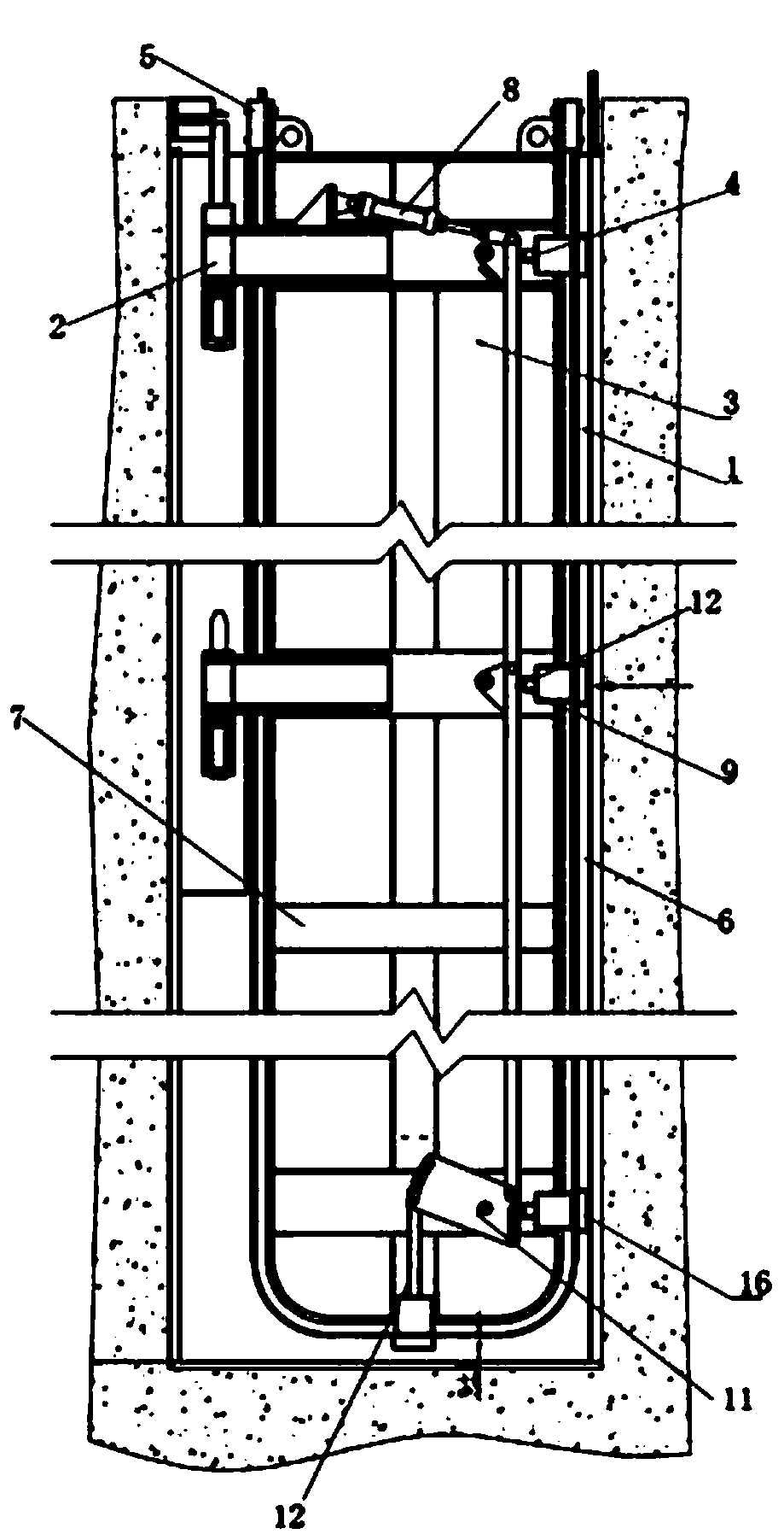 Nuclear power spent fuel pool sluice gate