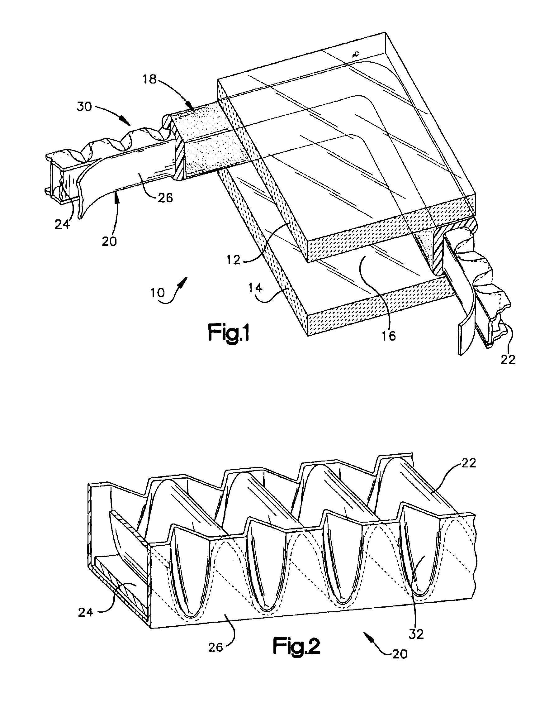 Continuous flexible spacer assembly having sealant support member