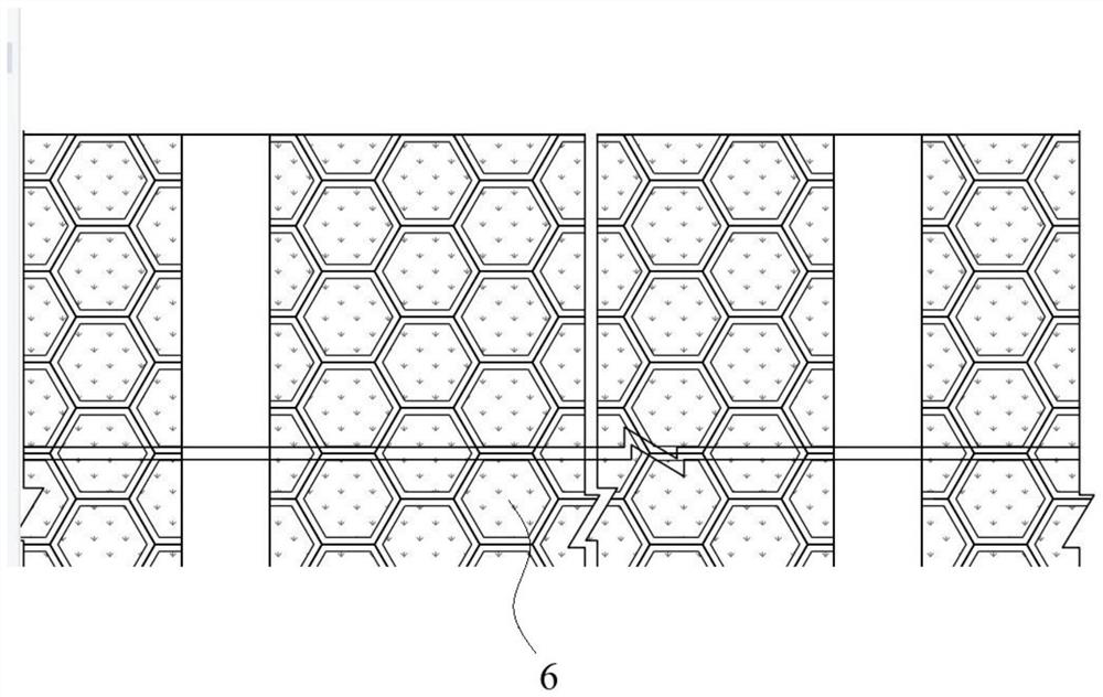 Dynamic compaction side slope and dynamic compaction side slope construction method