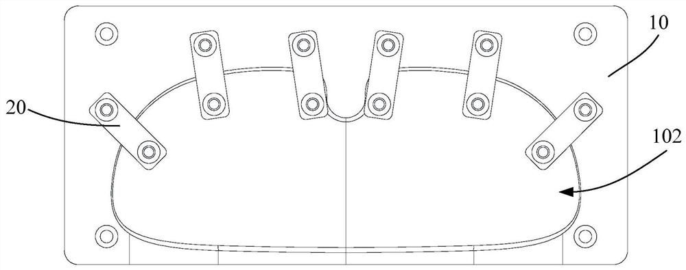 Pressure maintaining jig