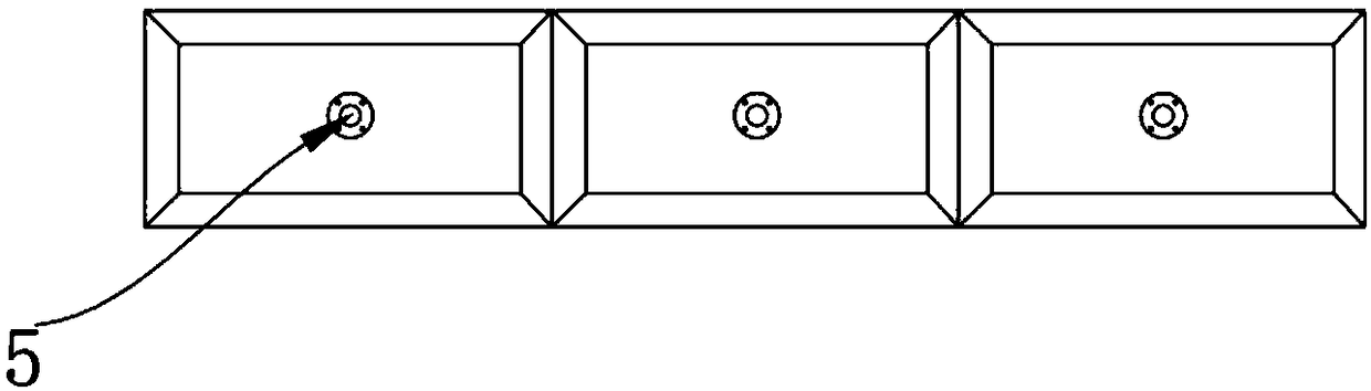 Reaction equipment for degrading ammonia-nitrogen