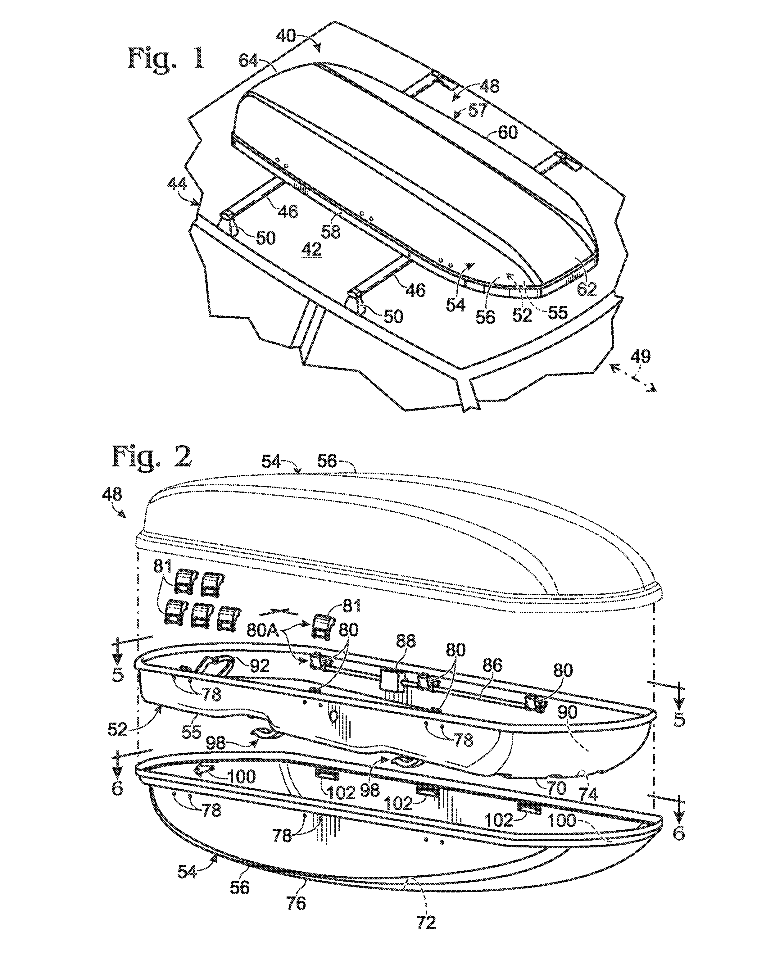 Nestable cargo box for a vehicle