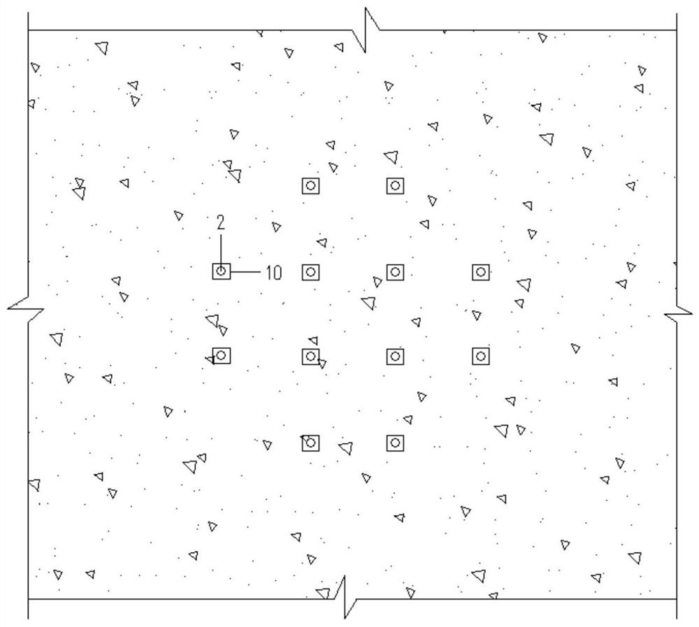 Concrete-filled steel tube column top and sandwich concrete composite plate joint and construction method