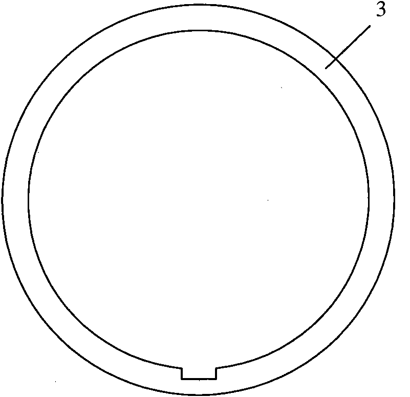 Dynamic sealing device and turnover type mixing machine adopting device