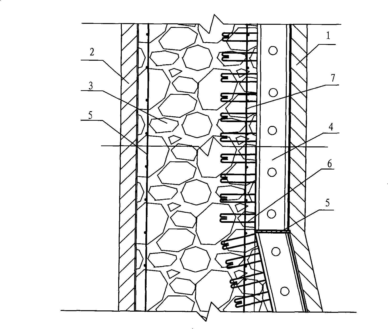 Concrete silo inner lining steel rail and warehouse wall slip form integrated construction method