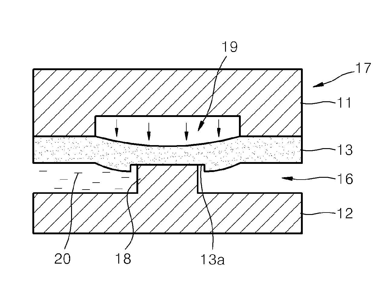 Microfluidic device having microvalve