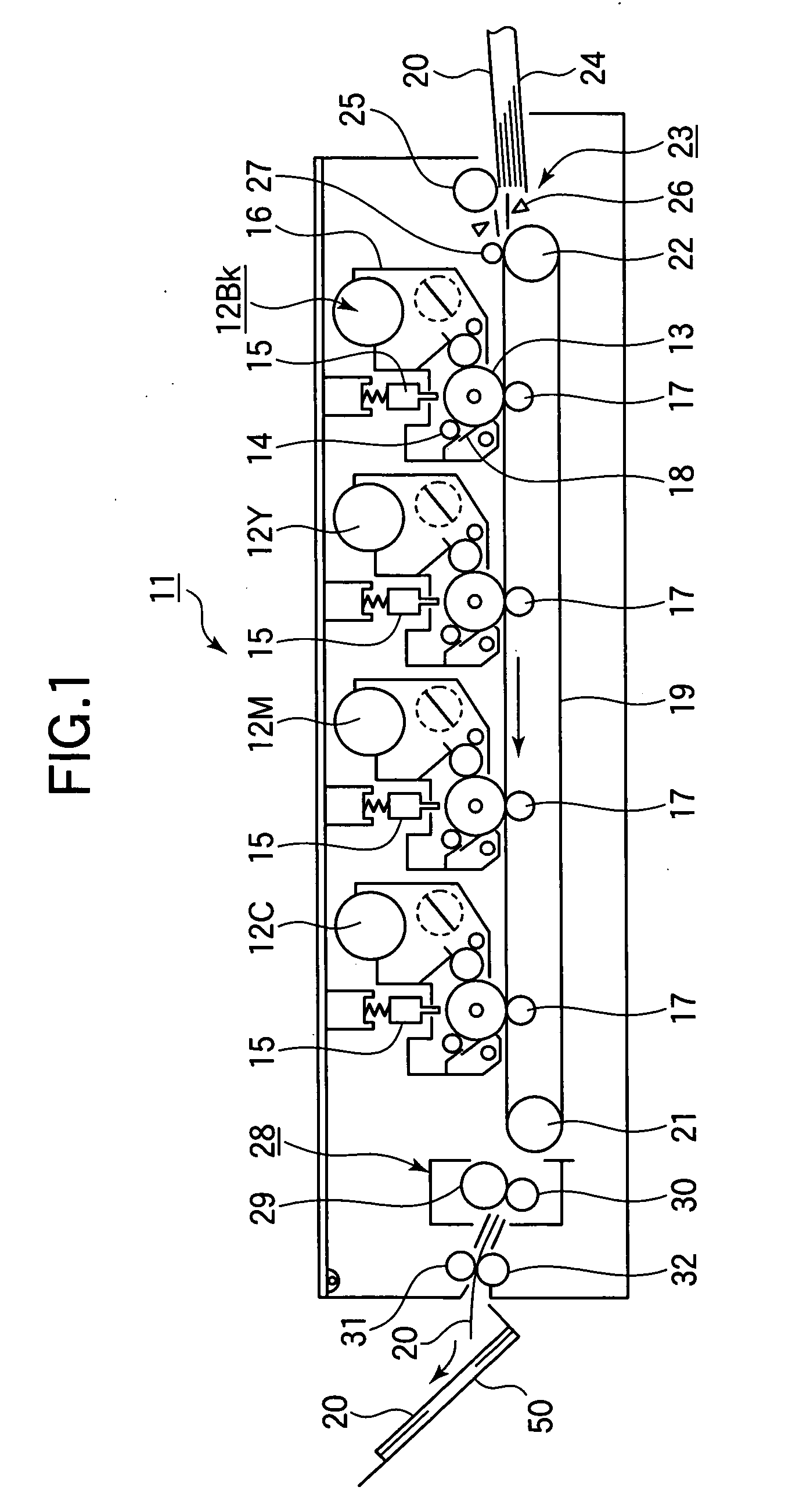 Medium discharging mechanism and image forming apparatus that employs the medium discharging mechanism