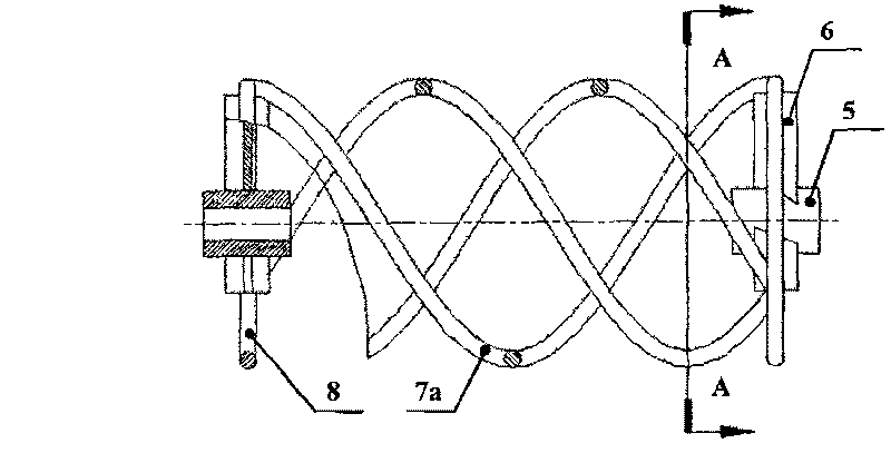 Subsection rotating multi-head spring type self-cleaning reinforced heat exchanger