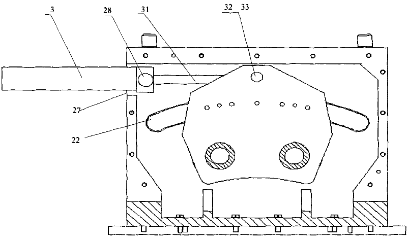 A control tool that carries the operating carrier to move axially and circumferentially relative to the operating base