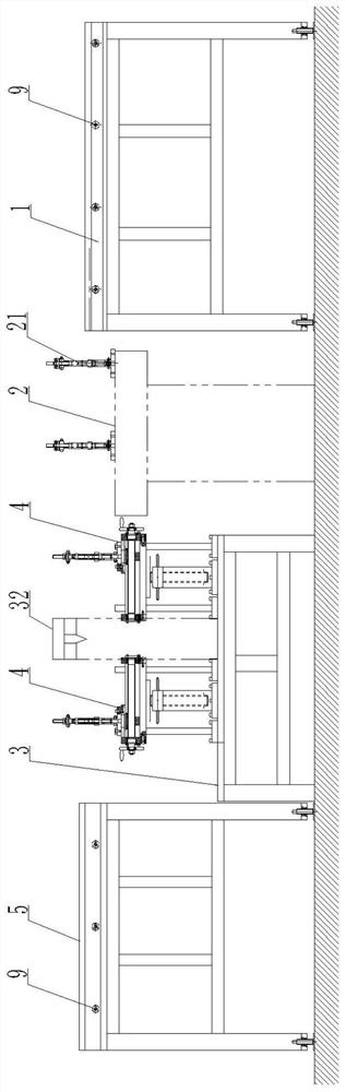 Auxiliary device for detecting hardness of slender shaft body and use method of auxiliary device