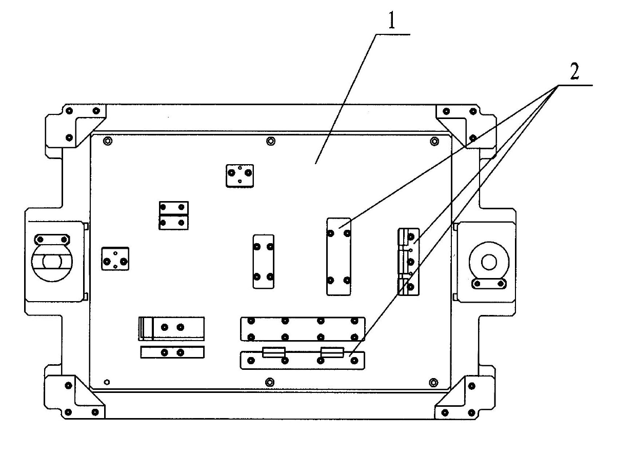 Automatic core assembling and setting clamp