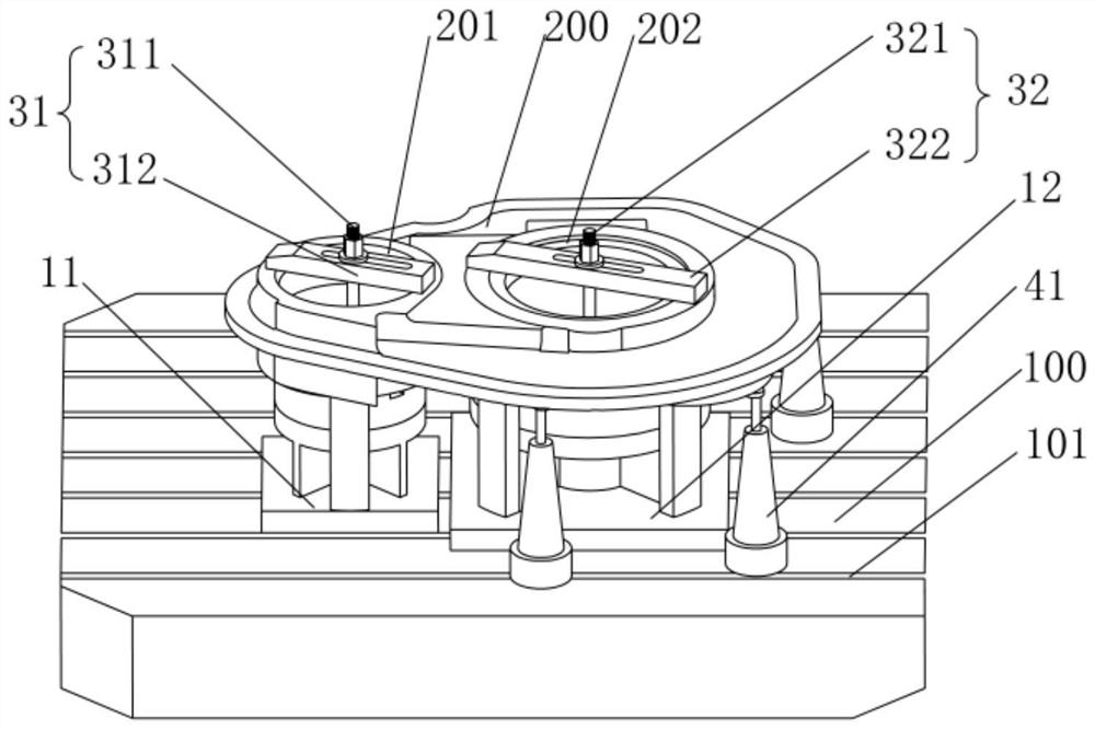 Clamping device for cover of wind power gear box