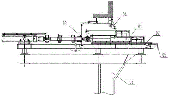 Flat pushing type feeding device for incineration fire grate