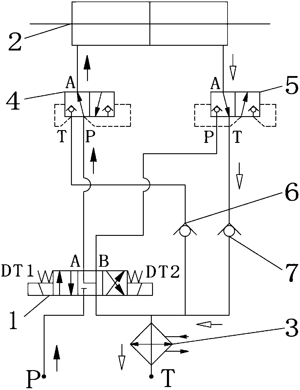 A hydraulic reversing circuit without channeling and its reversing method