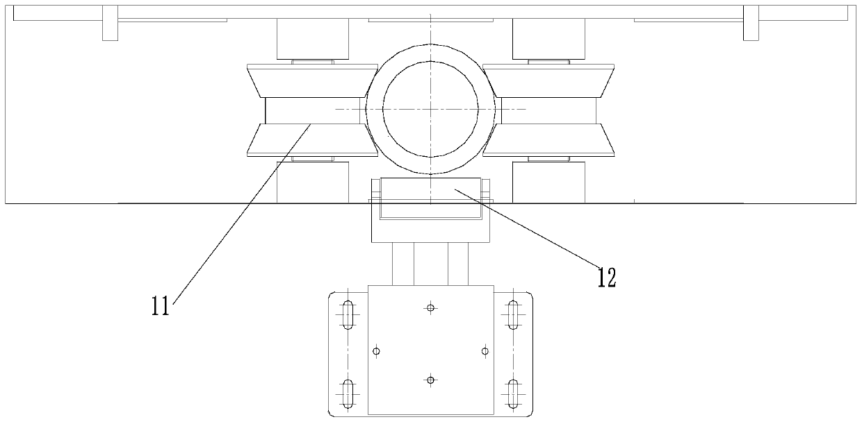 Bamboo board production system capable of efficiently utilizing round bamboos