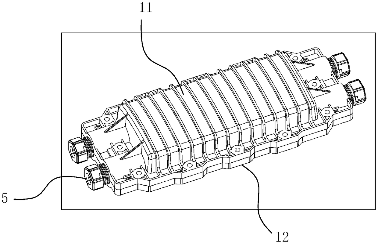 Stepped sealing structure of optical cable connector box