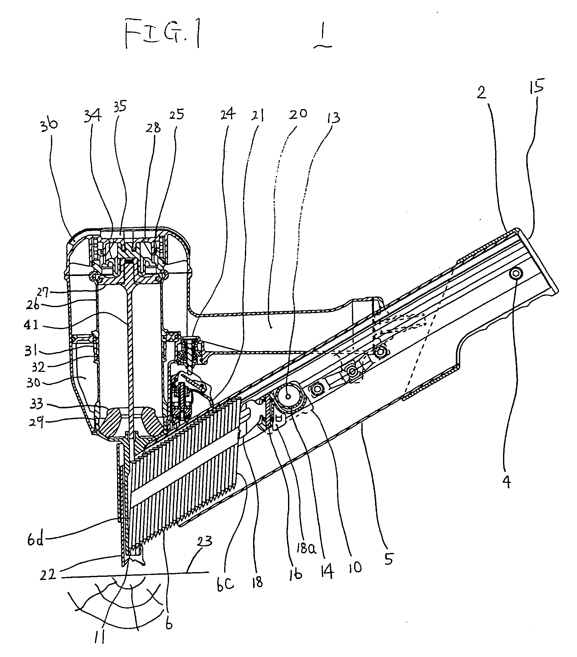 Fastener driving tool