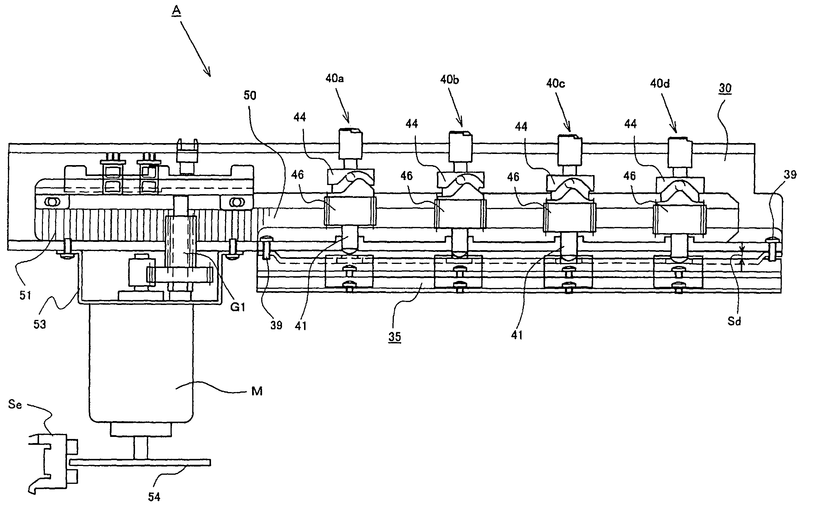 Sheet hole punching apparatus and sheet hole punching method