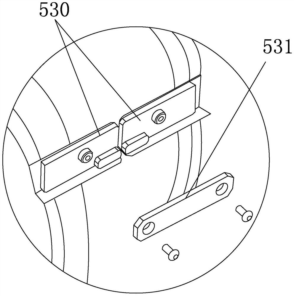 PVC pipe extrusion accelerating device and control method thereof