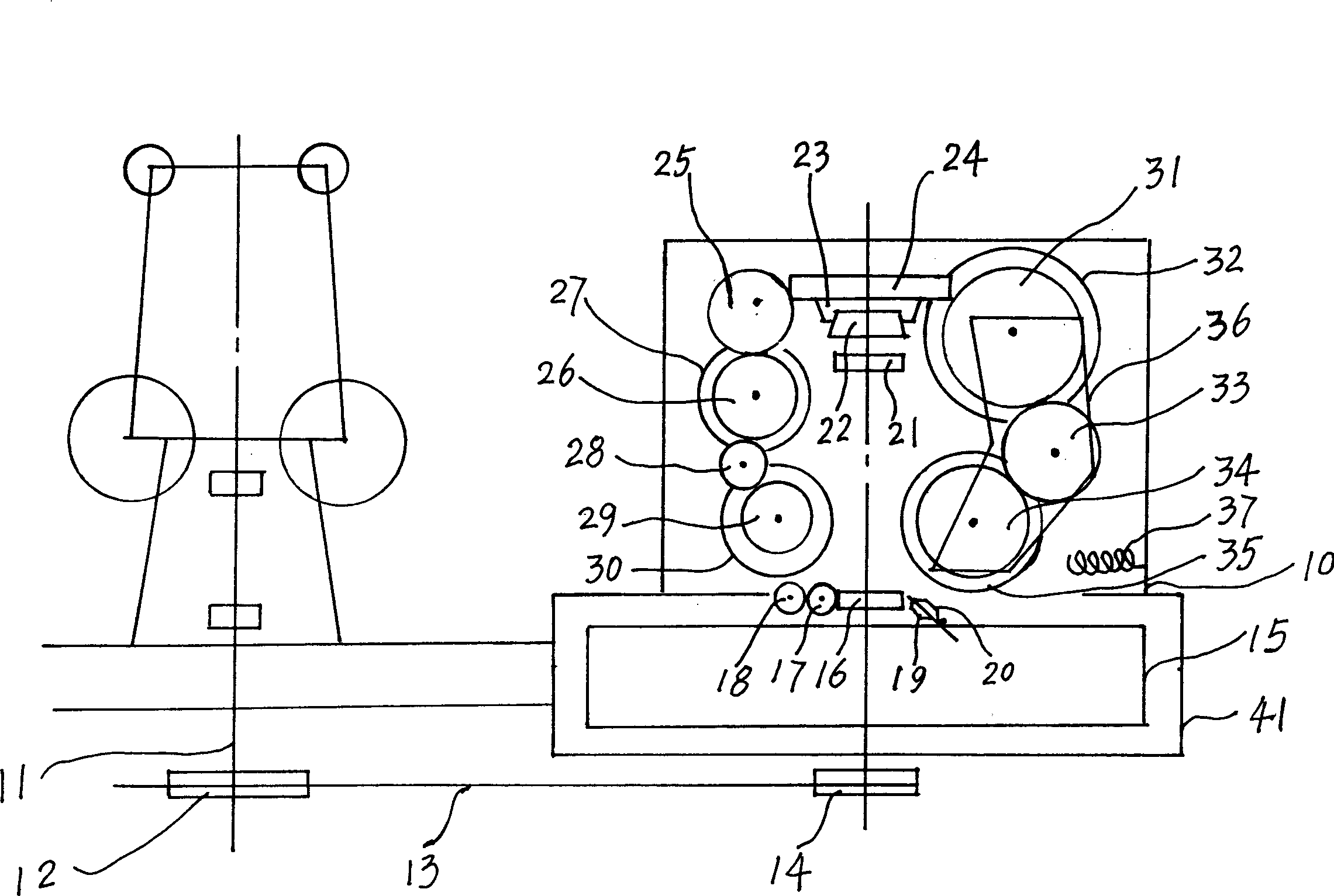 Two-cutter parallel-cutting harvester of cutting and pulverizing for stem or straw green fodder