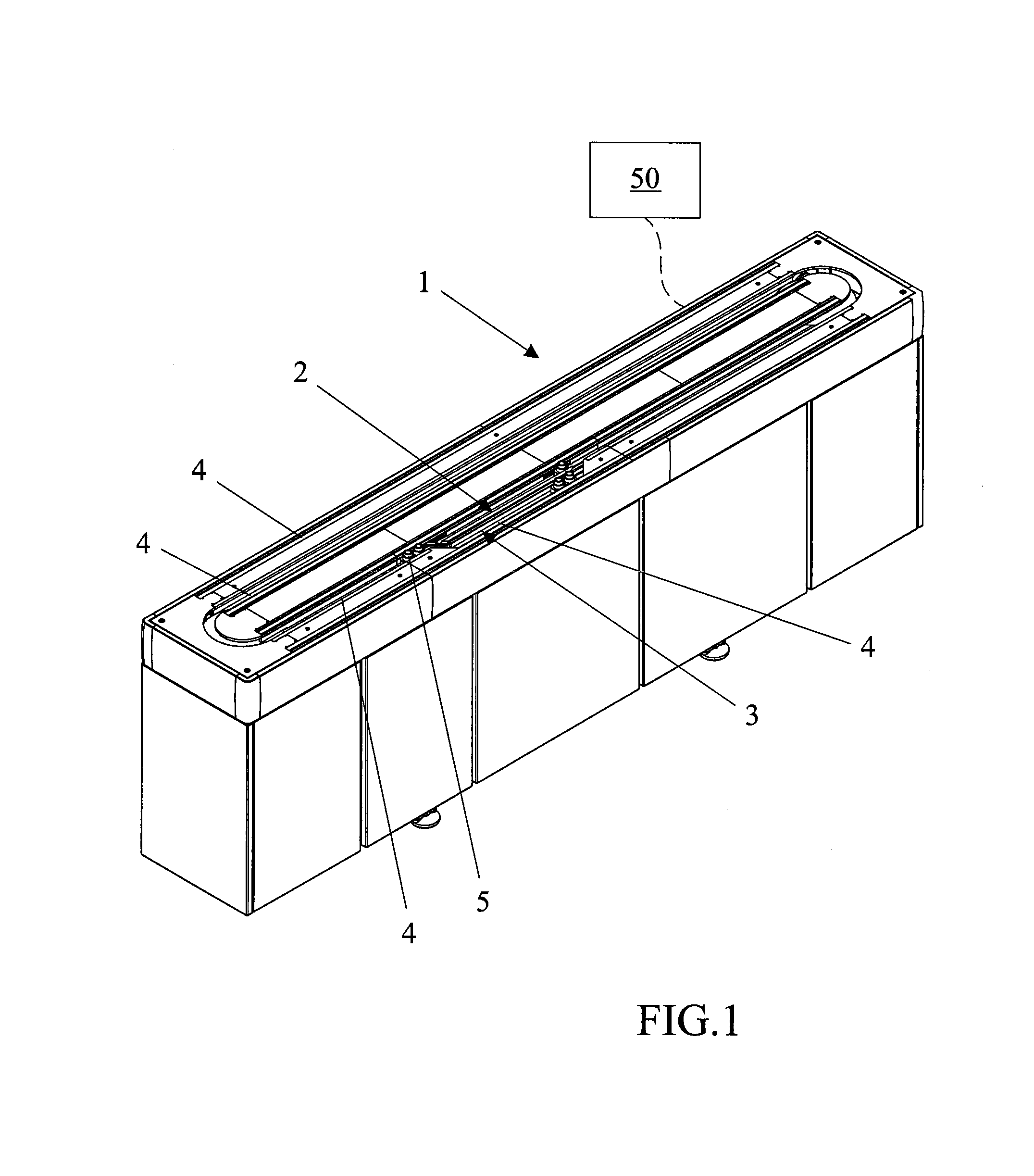 Laboratory automation system with double motor traction device for conveyor belts