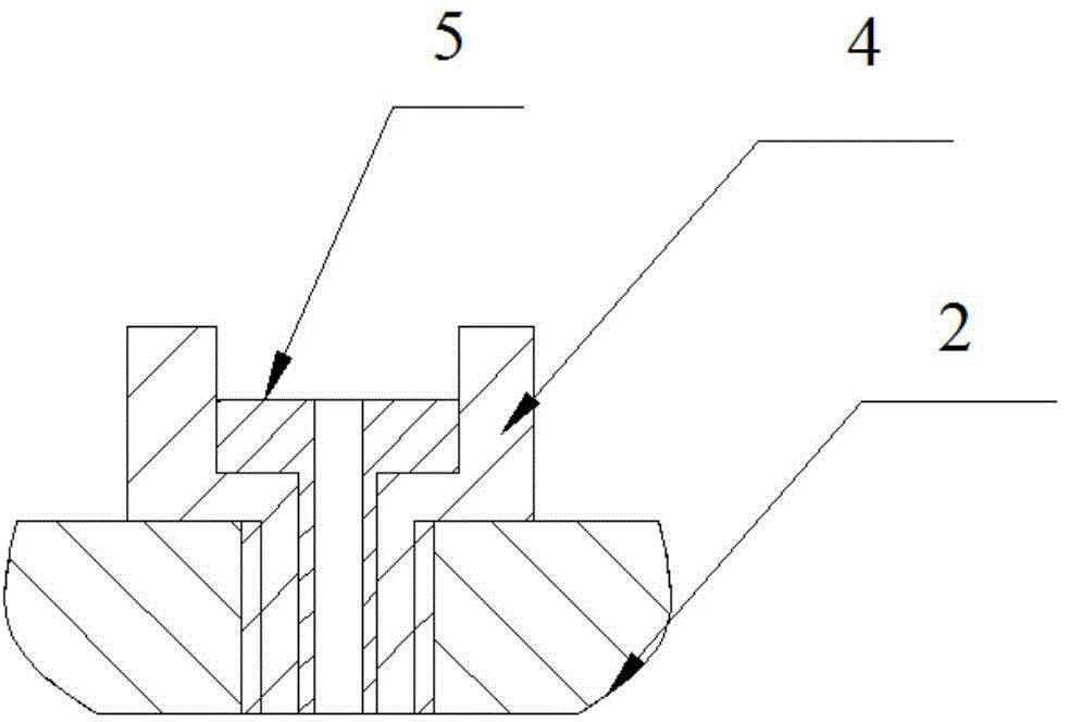 Fiber Bragg grating two-dimensional vibration sensor with temperature compensation