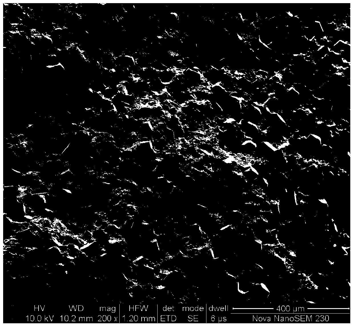 Metal-ceramic bond diamond grinding wheel and production method thereof