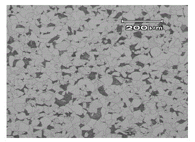 A low-alloy heat-resistant steel plate and its manufacturing method