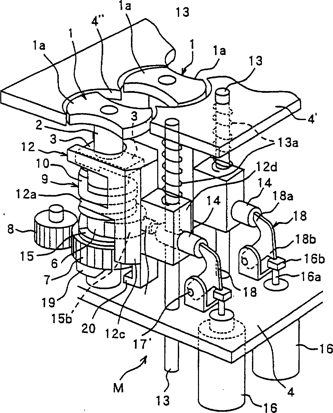 Circular braiding machine