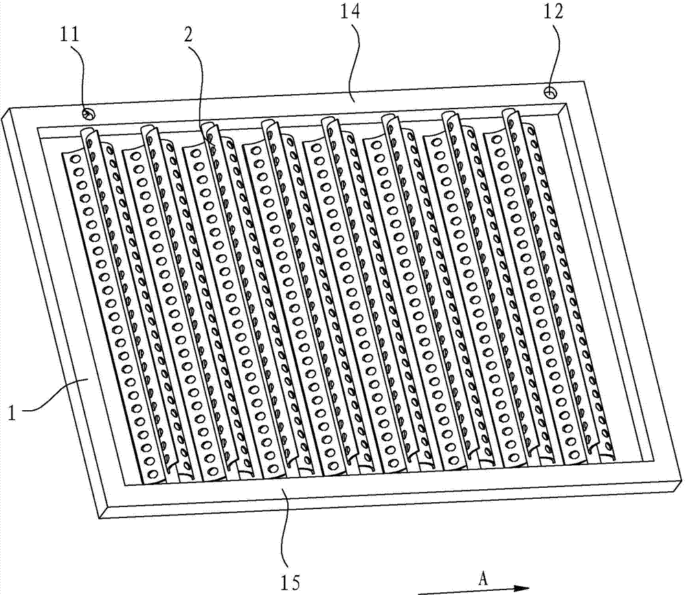 Oil filter device and range hood applying same