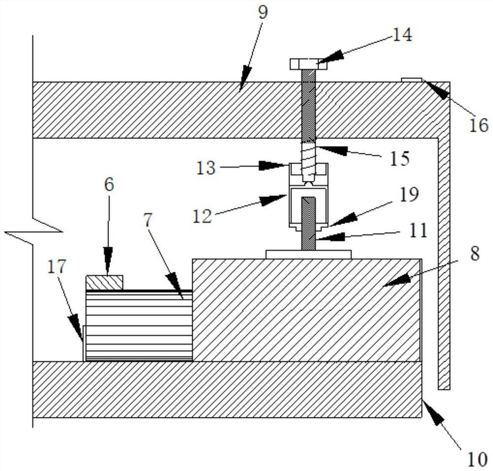 A leveling device for wind measuring instruments on large cables of long-span suspension bridges