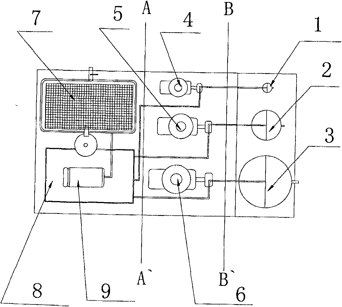 Alkaline method for treating black liquor from straw pulp paper-making