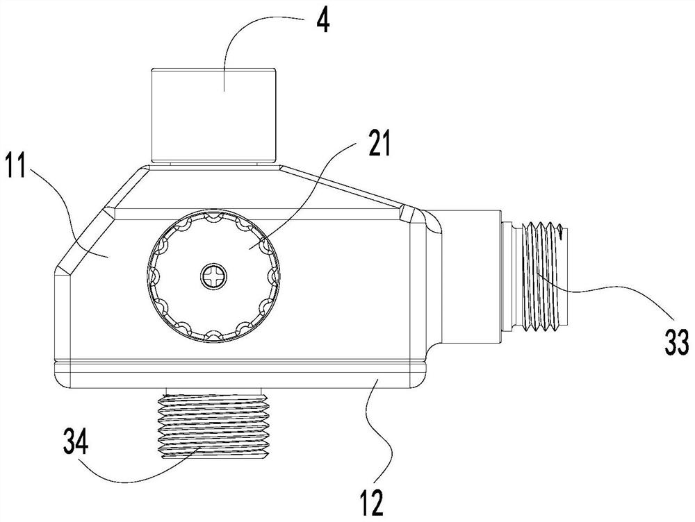 Novel three-way valve switching structure